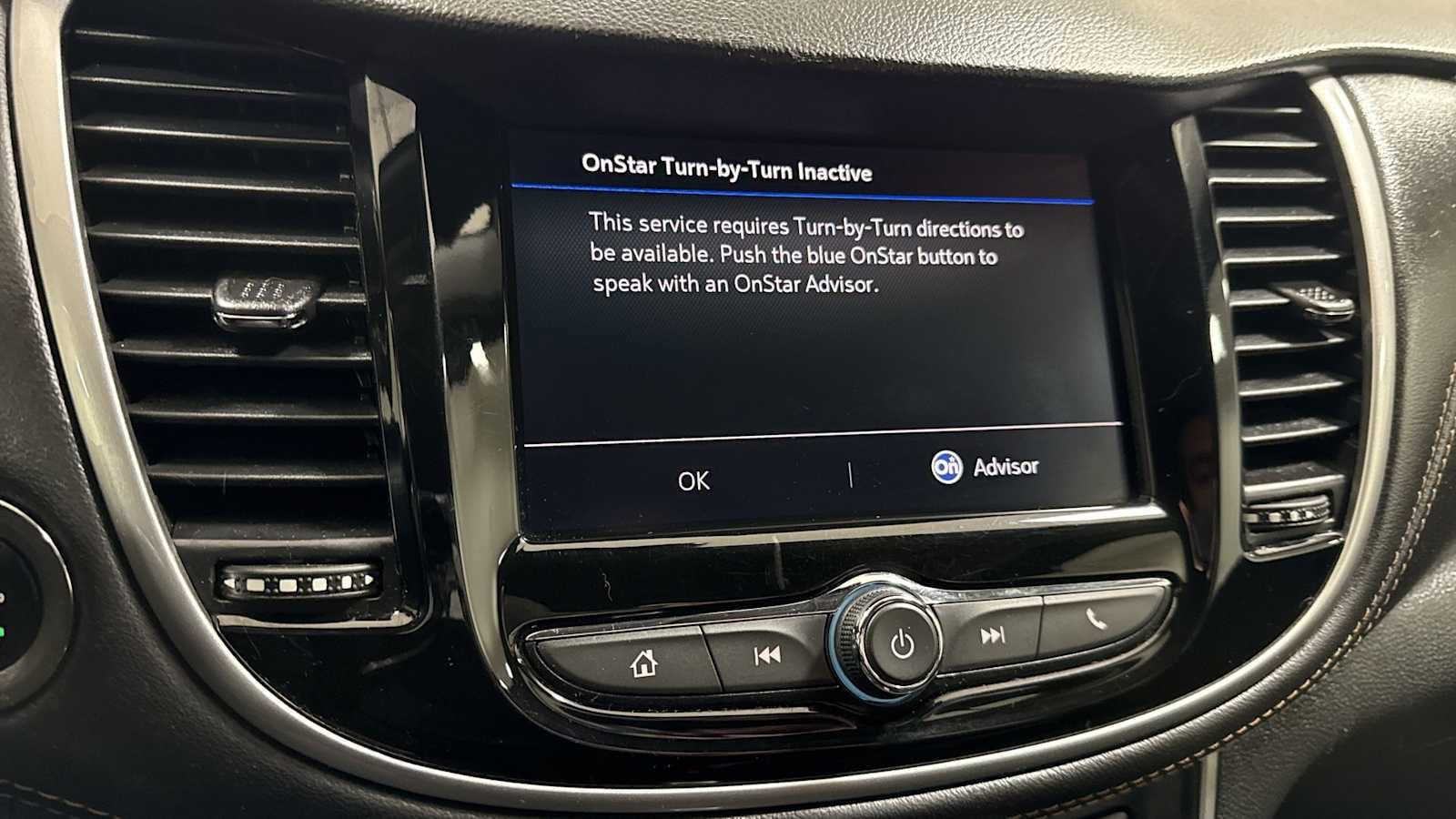 Thumbnail: 2022 Chevrolet Trax - 20