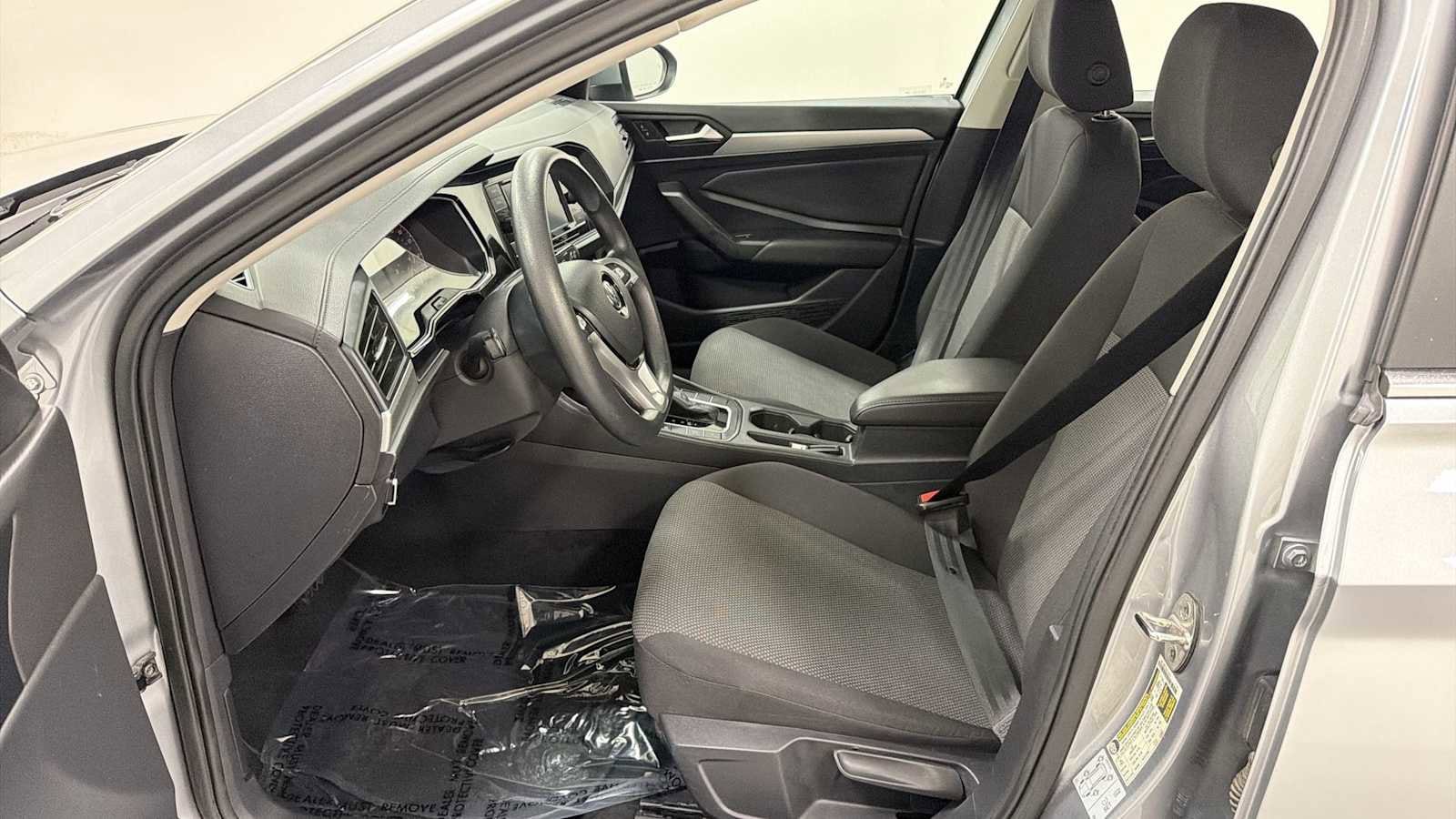 Thumbnail: 2021 Volkswagen Jetta - 12