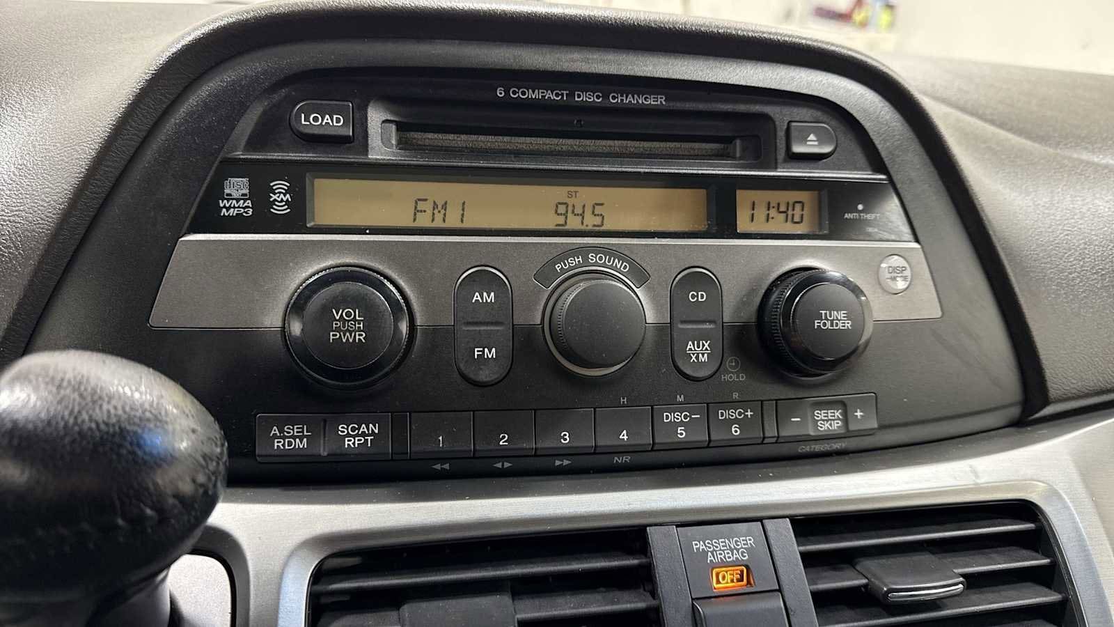 Thumbnail: 2010 Honda Odyssey - 19