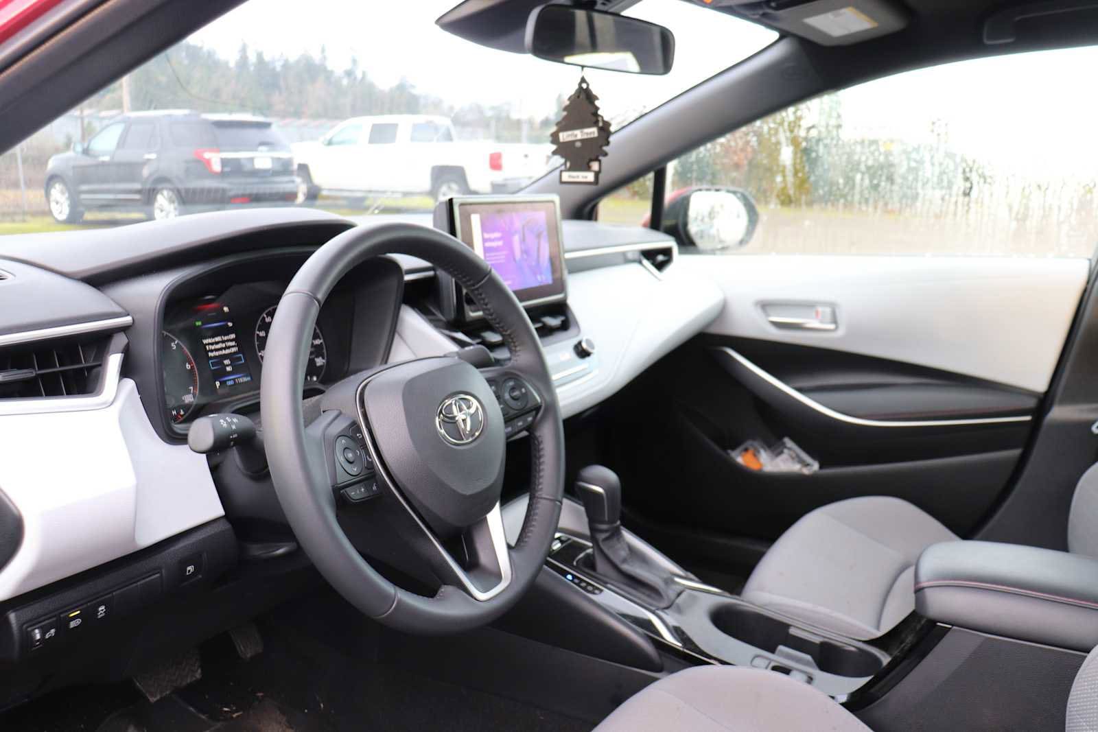 Thumbnail: 2025 Toyota Corolla - 10