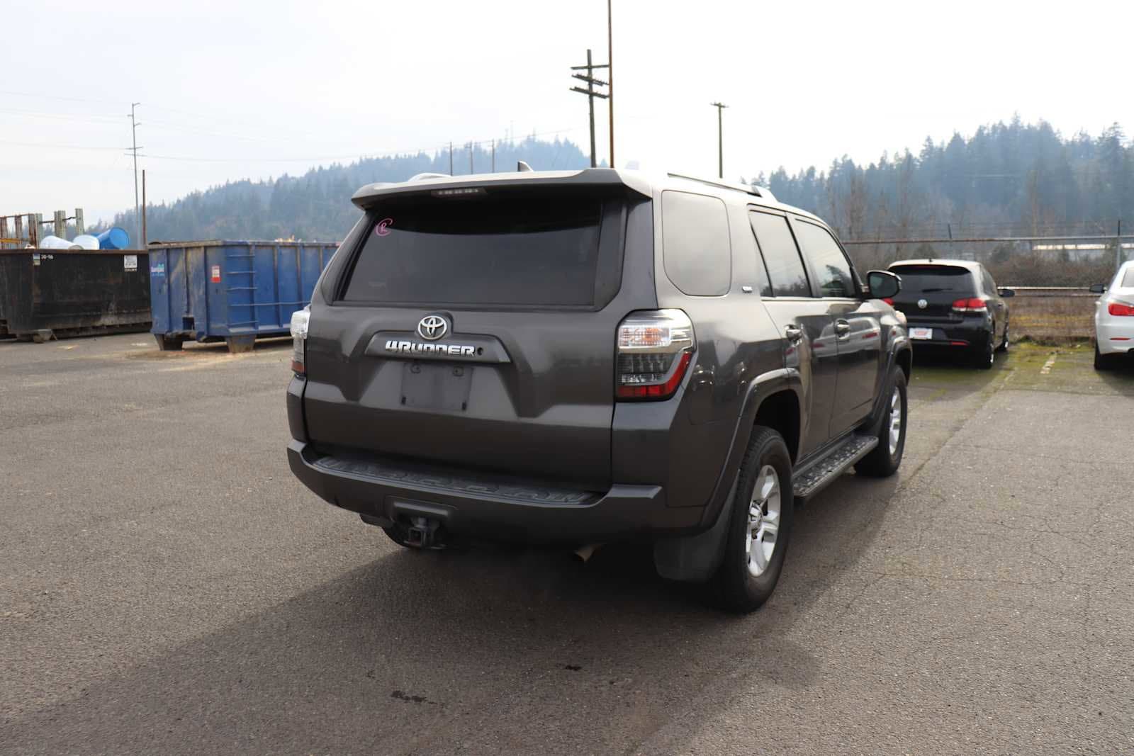 Thumbnail: 2016 Toyota 4Runner - 5