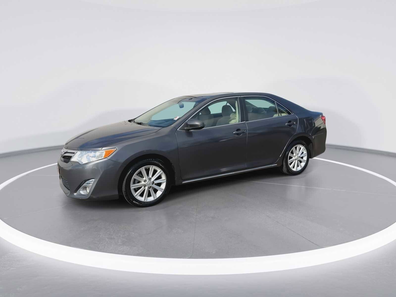 Thumbnail: 2013 Toyota Camry - 4