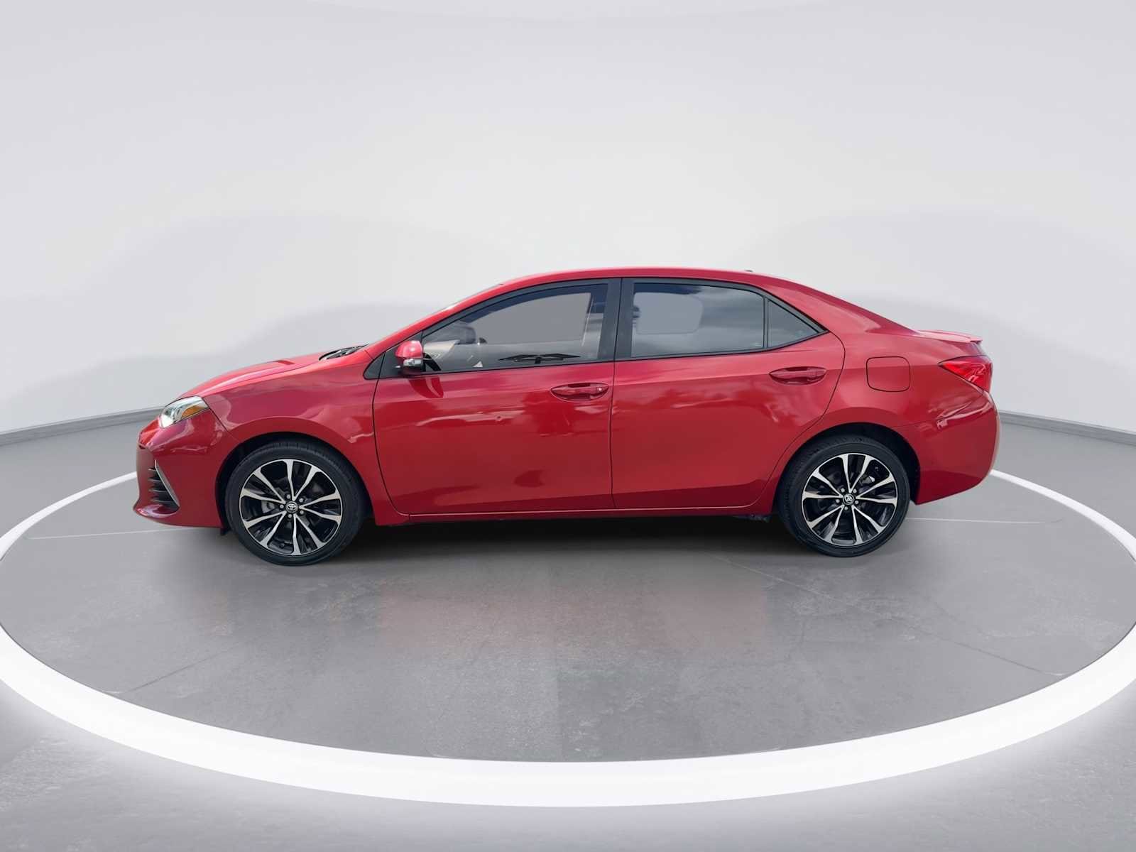 Thumbnail: 2018 Toyota Corolla - 5
