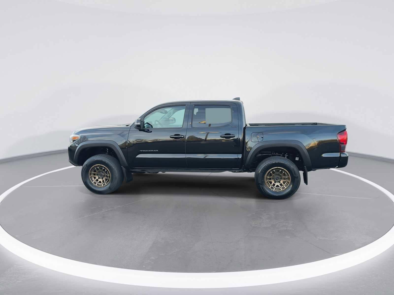 Thumbnail: 2022 Toyota Tacoma - 5