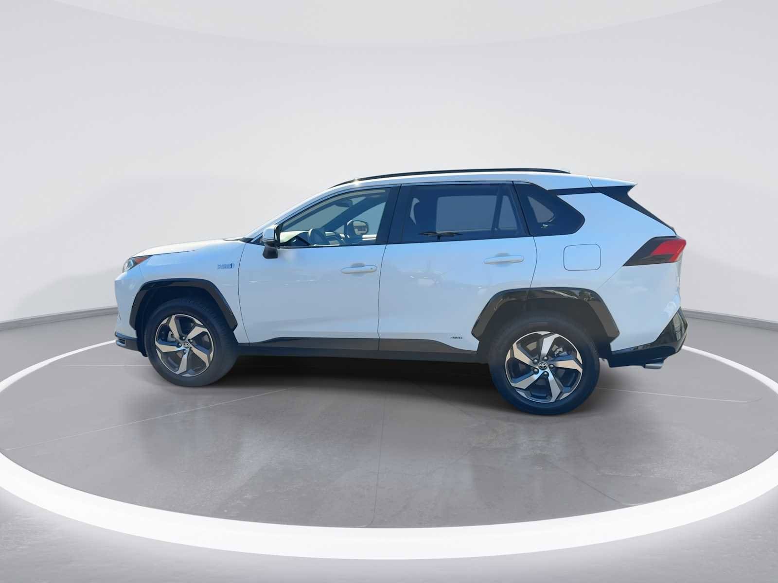 Thumbnail: 2021 Toyota RAV4 - 5