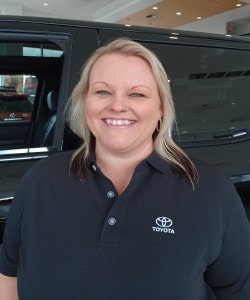 Staff member Samantha Long from ID_35eeddbfc632