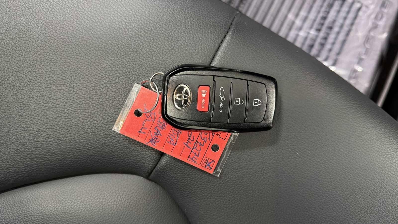 Thumbnail: 2024 Toyota Highlander - 33