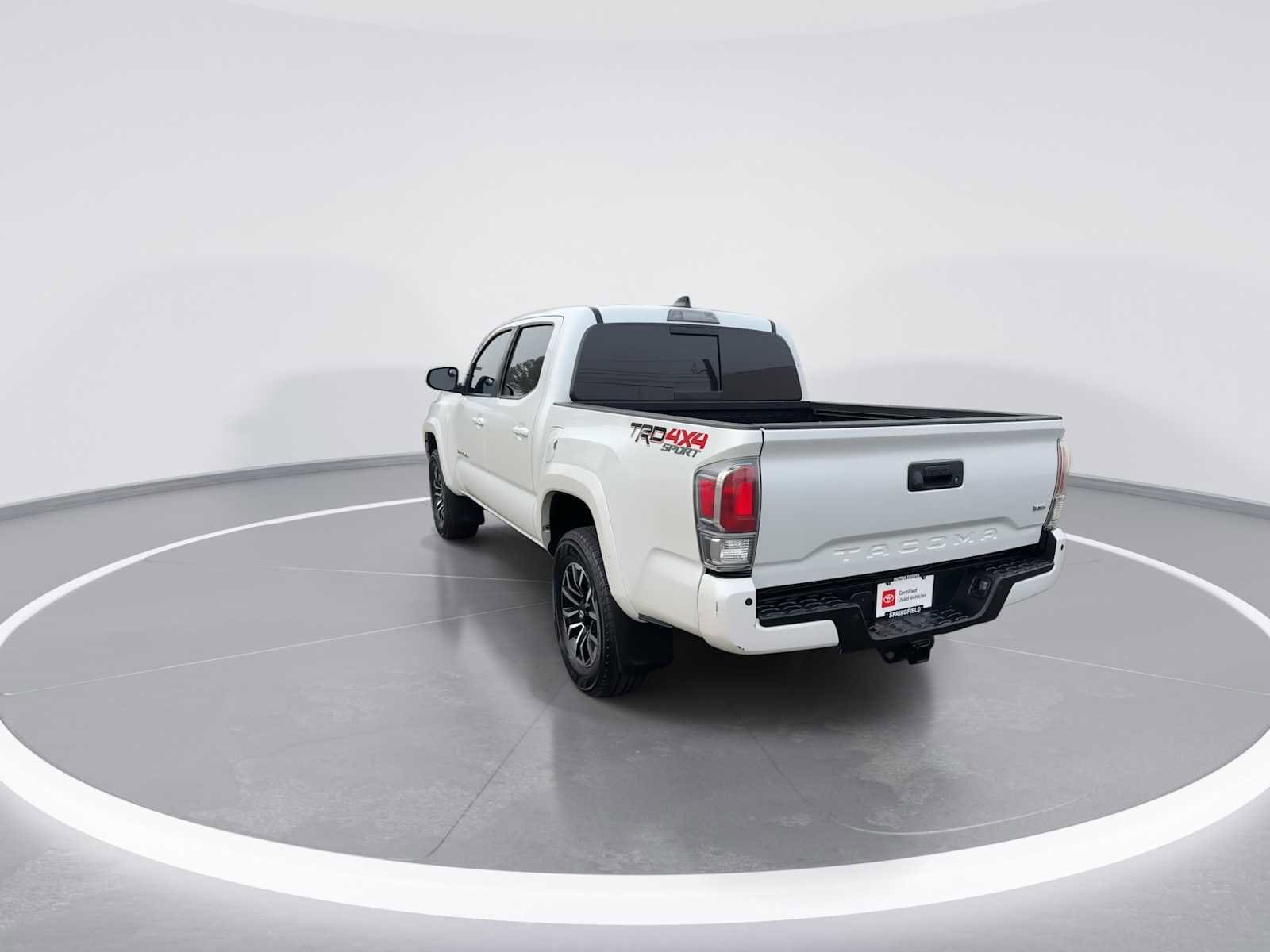 Thumbnail: 2021 Toyota Tacoma - 6