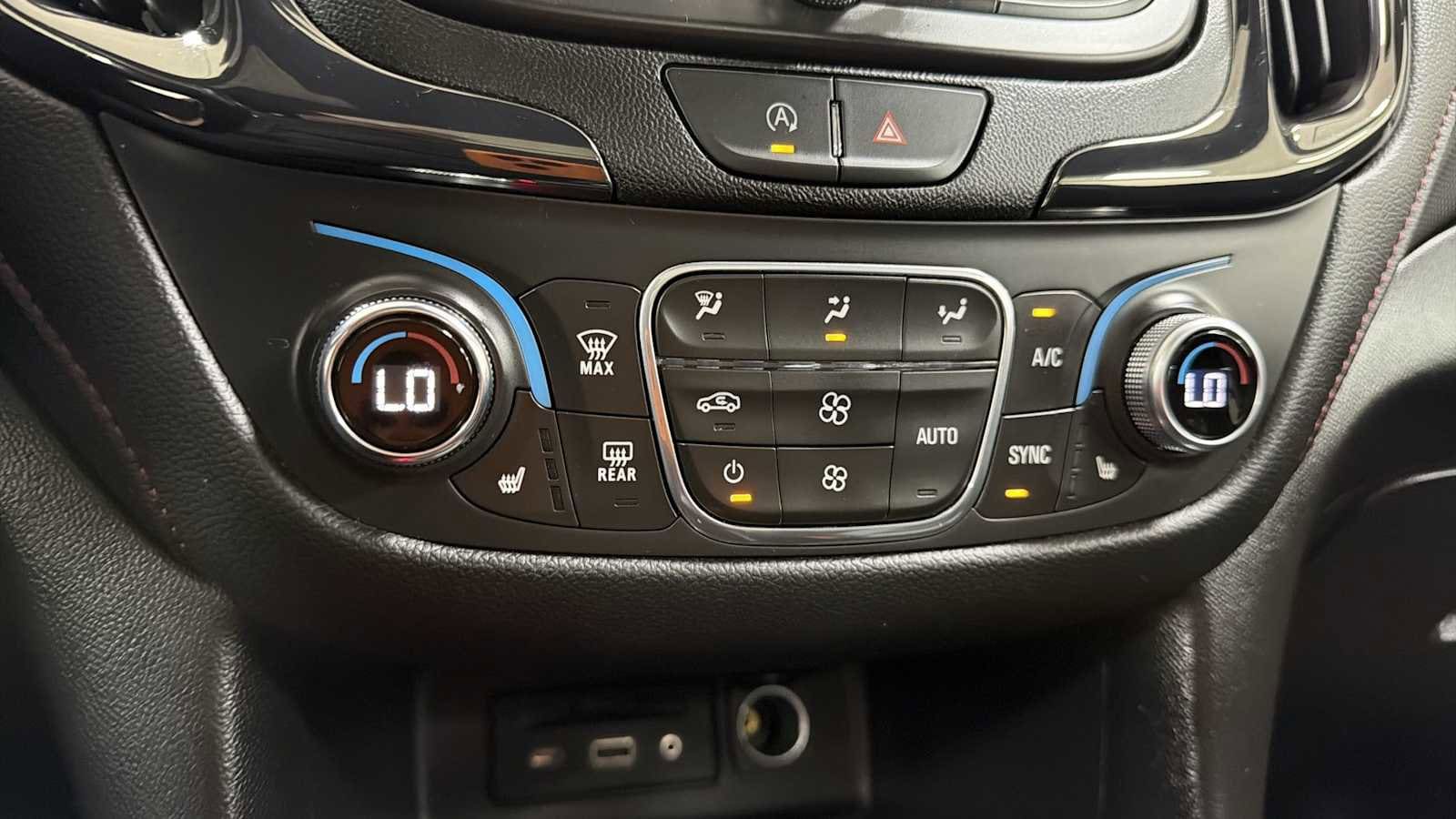 Thumbnail: 2022 Chevrolet Equinox - 21