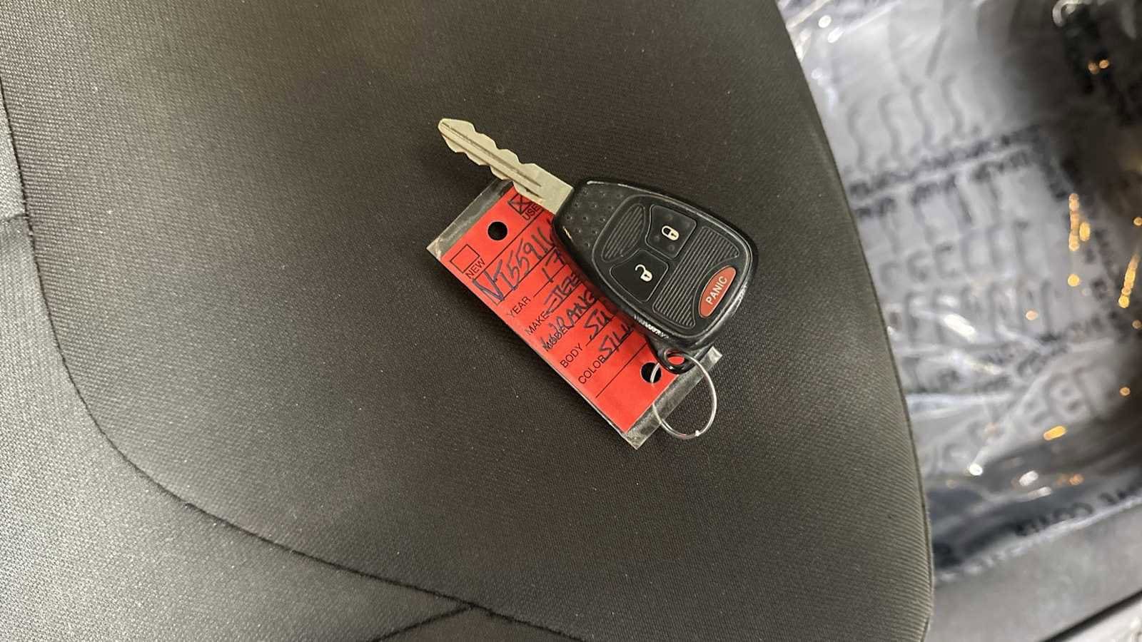 Thumbnail: 2017 Jeep Wrangler - 29