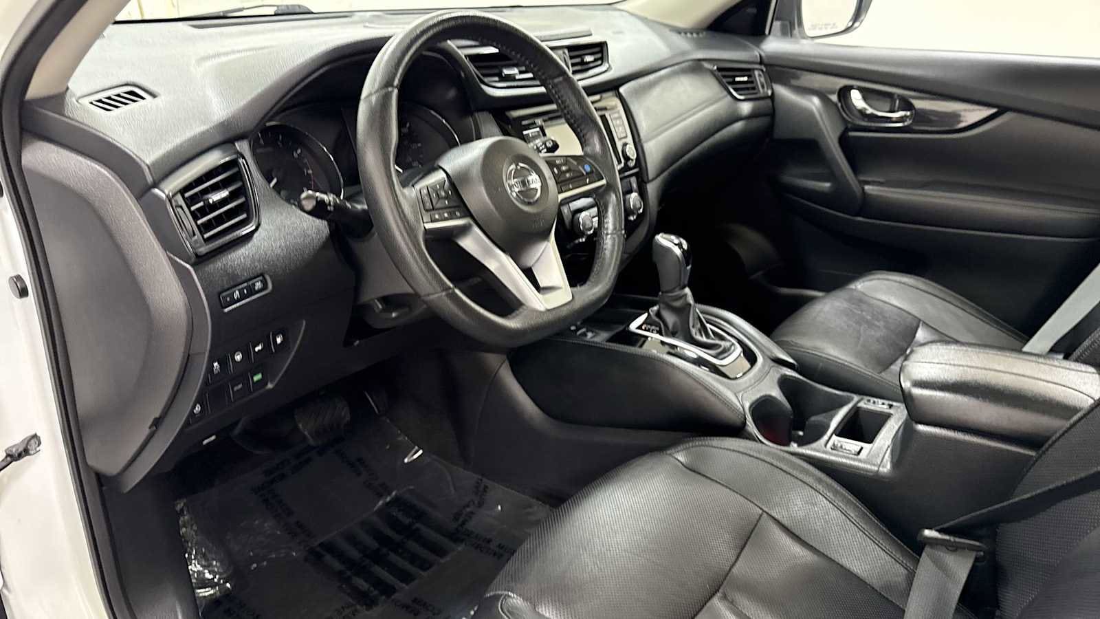 Thumbnail: 2020 Nissan Rogue - 12