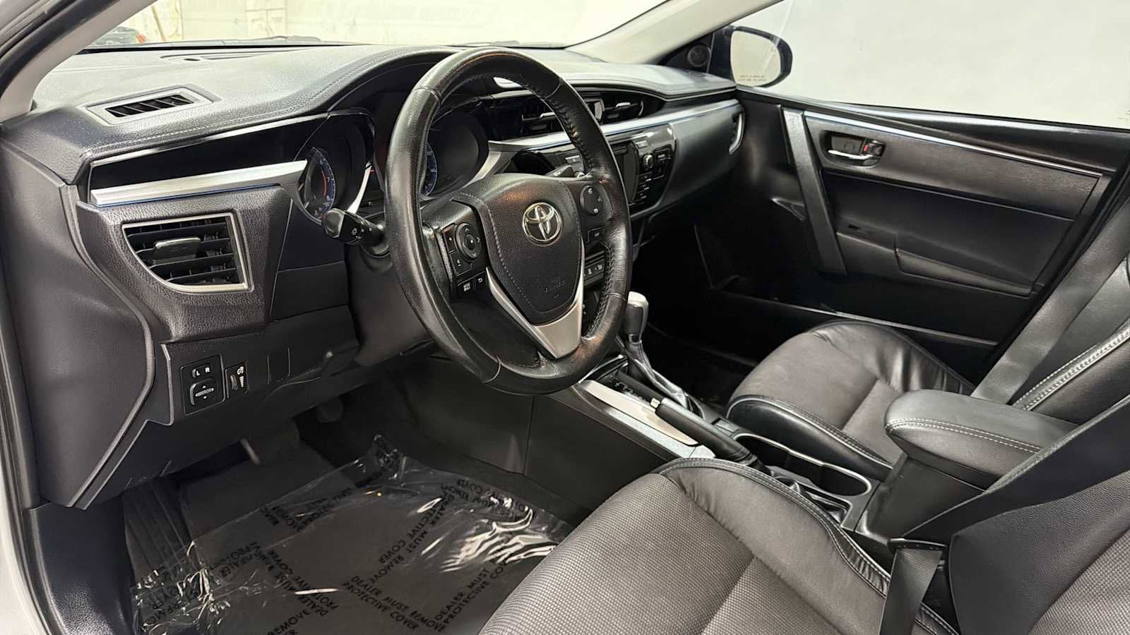 Thumbnail: 2016 Toyota Corolla - 12