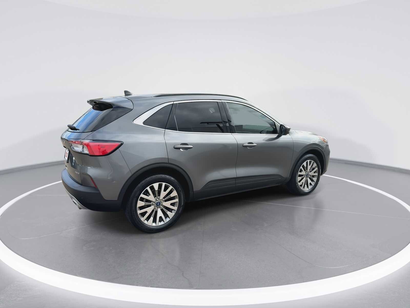 Thumbnail: 2022 Ford Escape - 8