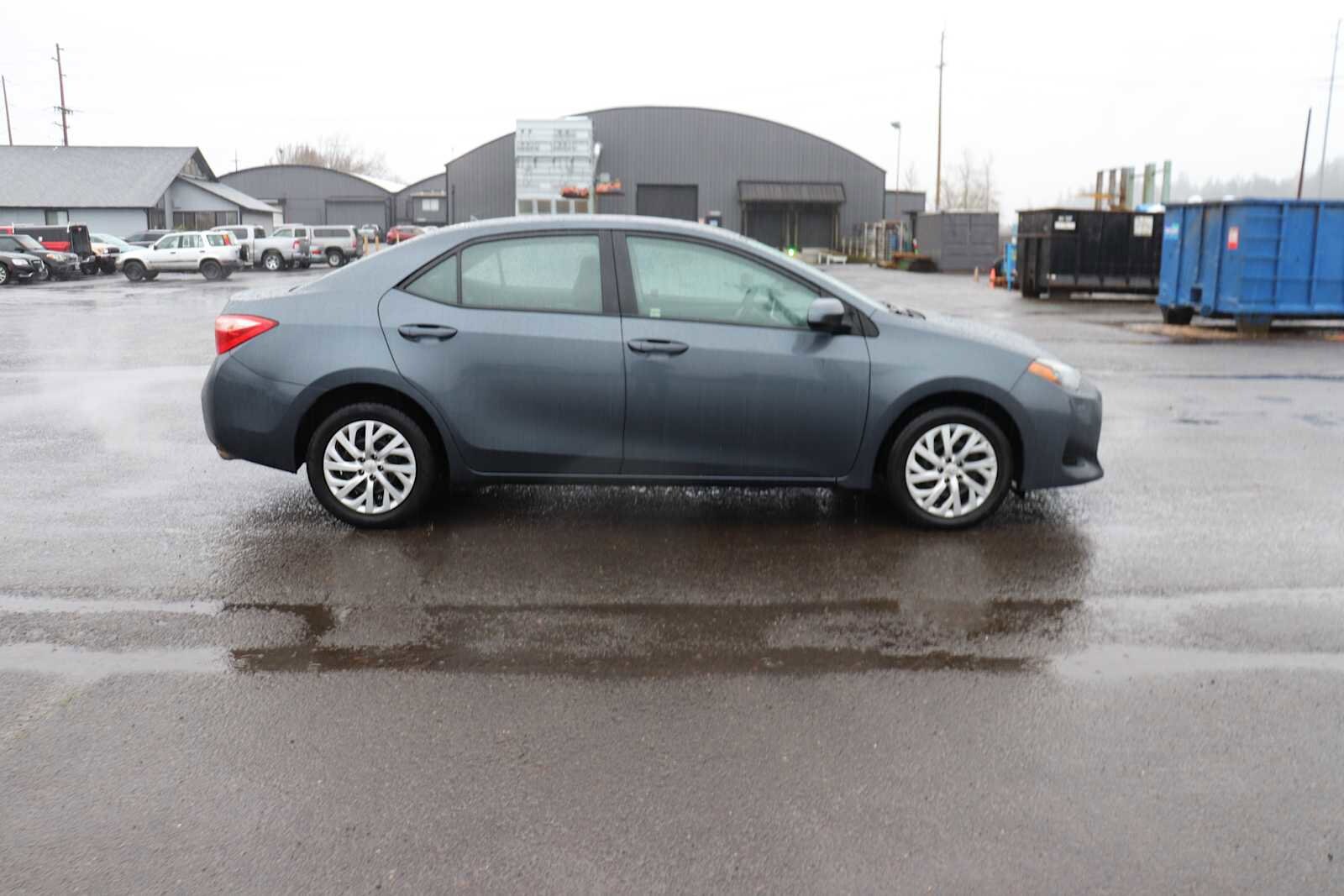 Thumbnail: 2018 Toyota Corolla - 4