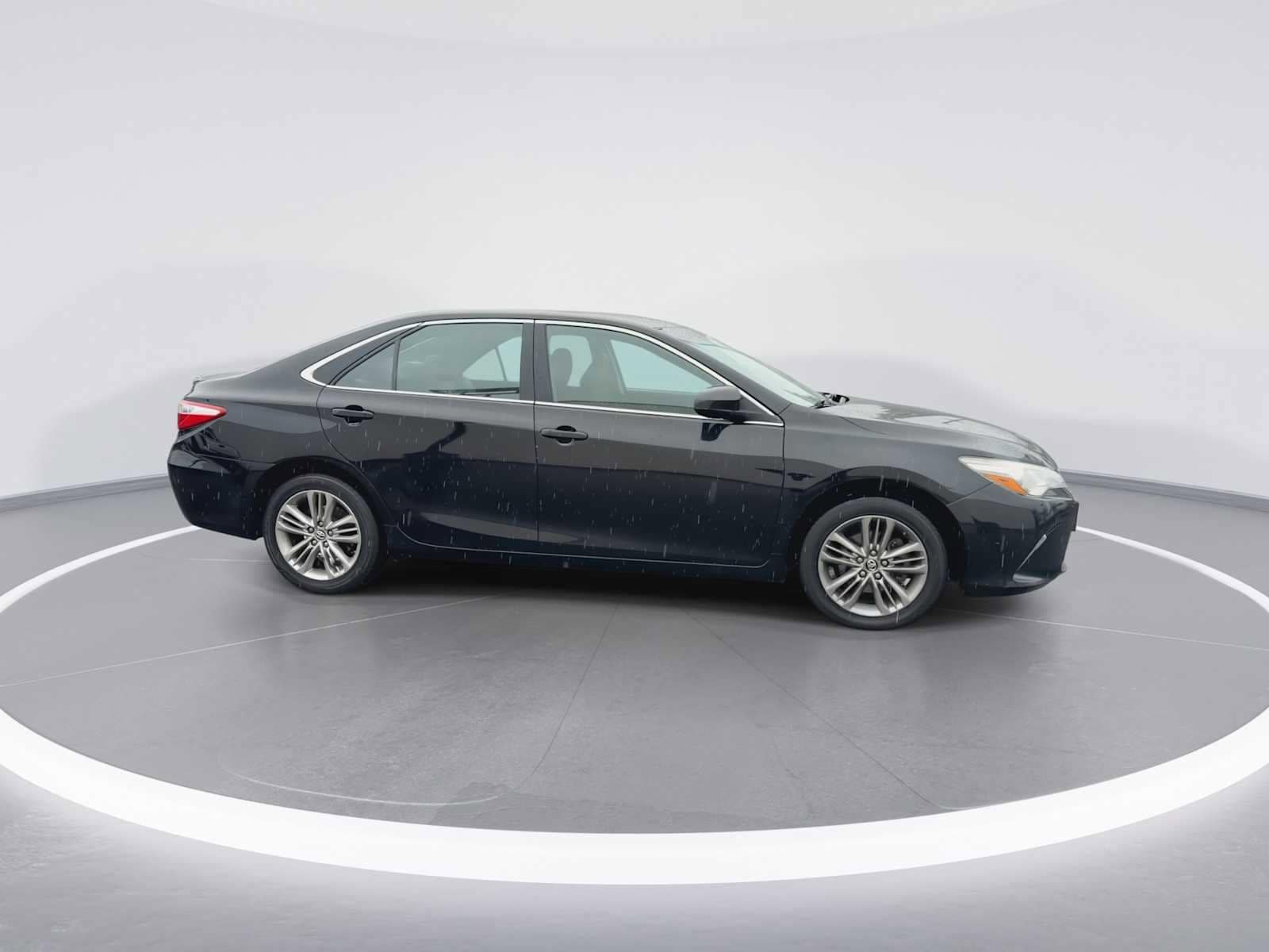 Thumbnail: 2017 Toyota Camry - 9