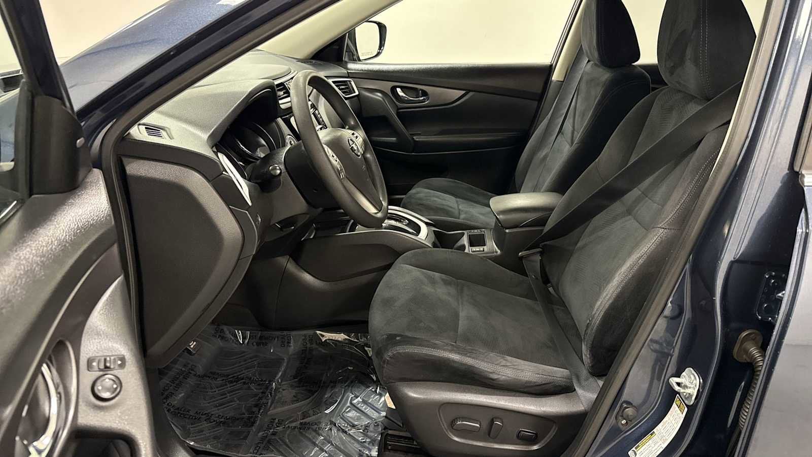 Thumbnail: 2016 Nissan Rogue - 13