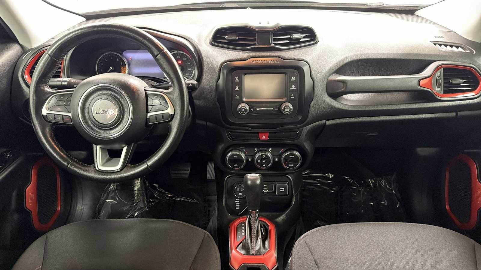 Thumbnail: 2015 Jeep Renegade - 25