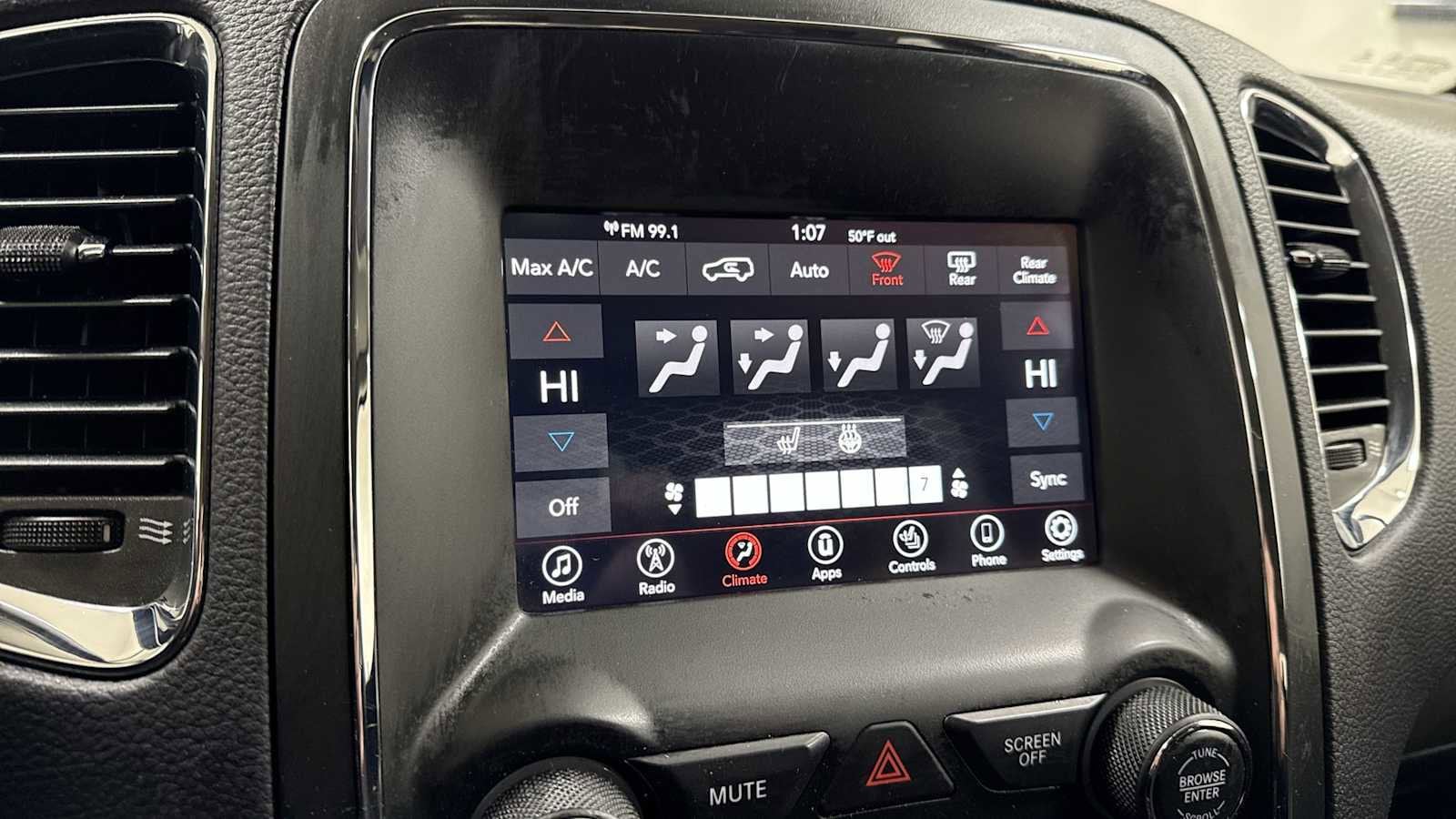 Thumbnail: 2018 Dodge Durango - 20