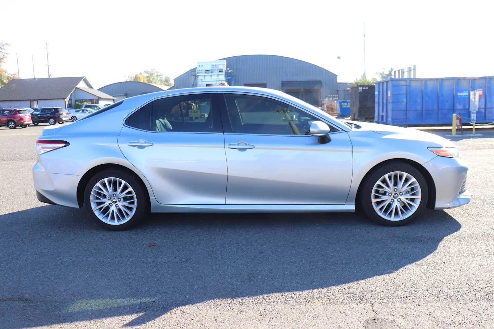 Thumbnail: 2018 Toyota Camry - 4