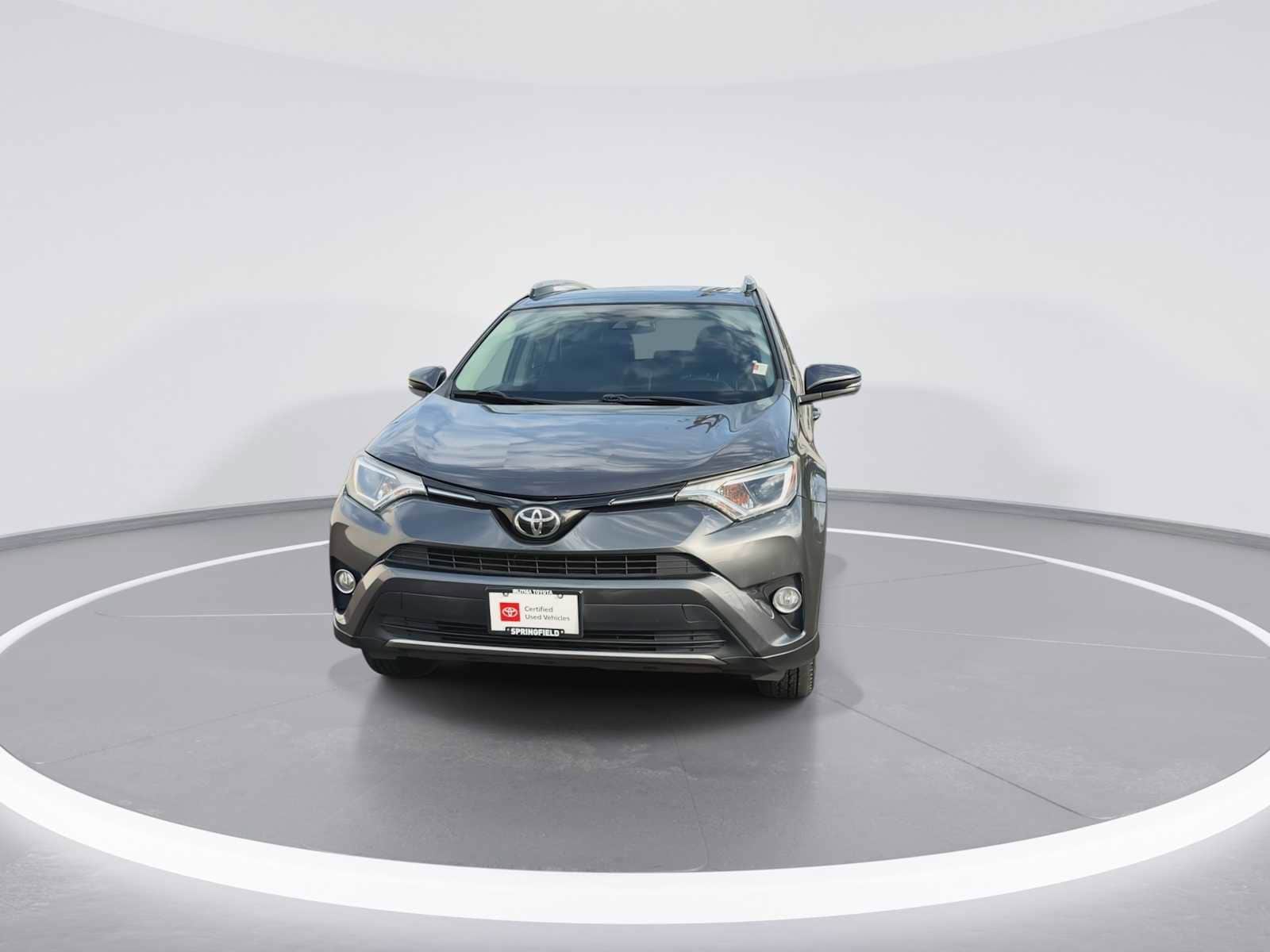 Thumbnail: 2017 Toyota RAV4 - 3