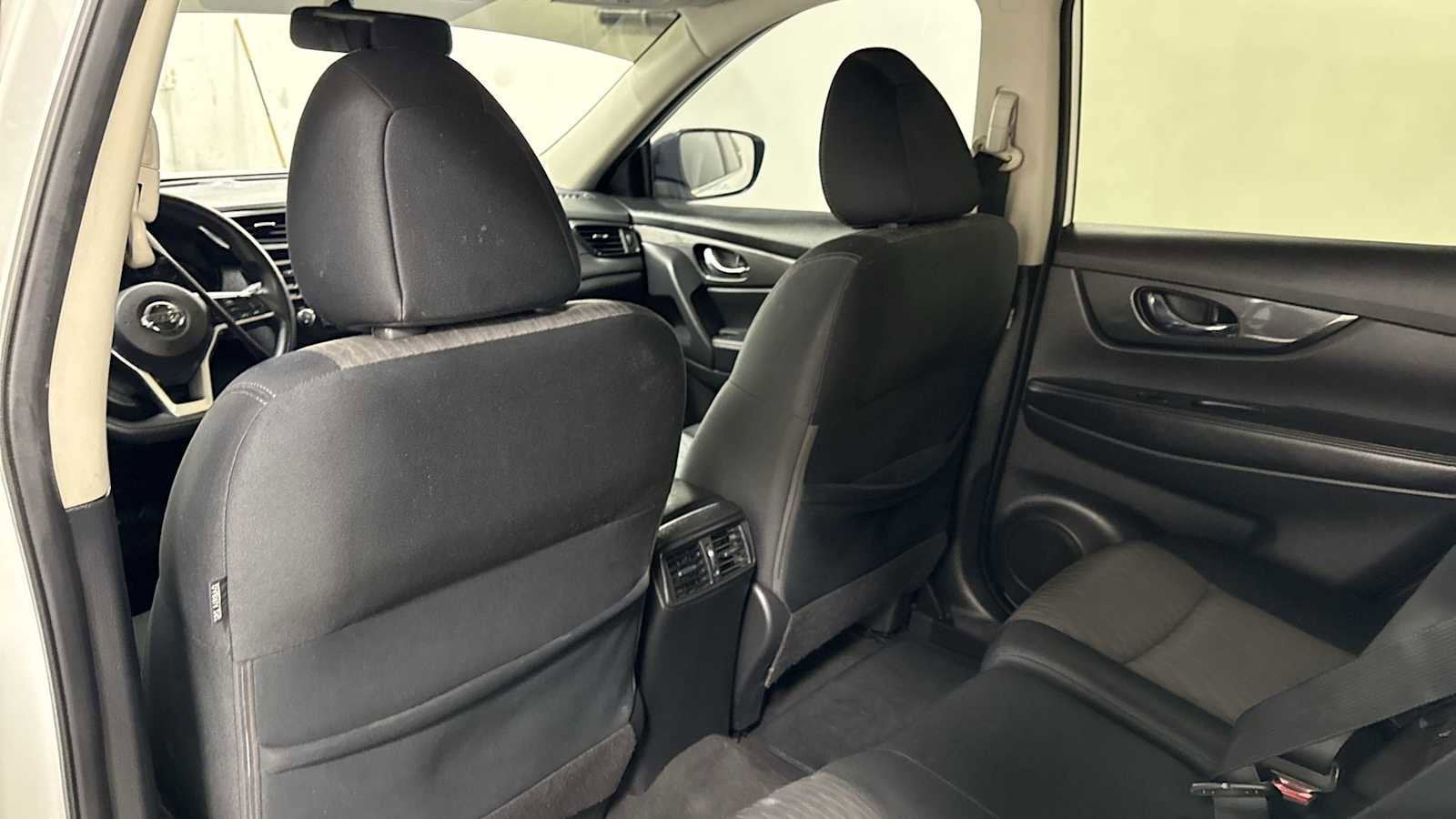 Thumbnail: 2017 Nissan Rogue - 24