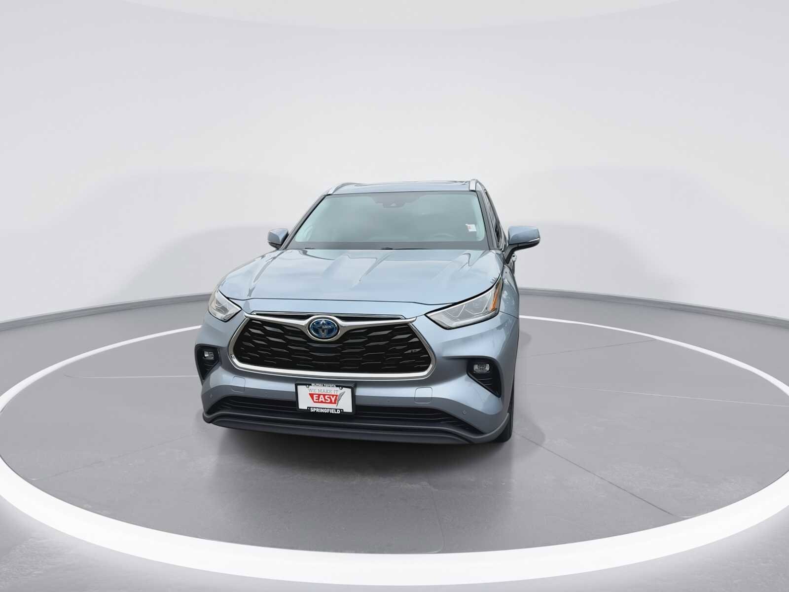 2021 Toyota Highlander Hybrid Limited photo 3