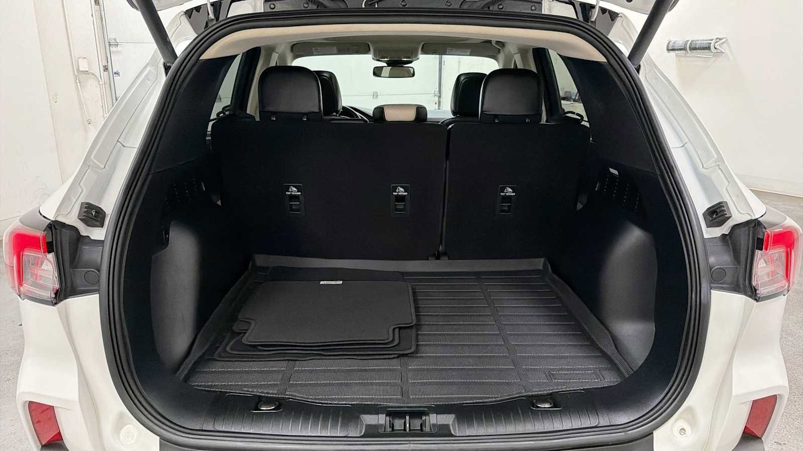 Thumbnail: 2020 Ford Escape - 28