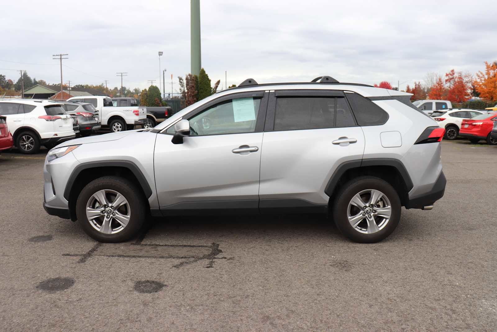 Thumbnail: 2023 Toyota RAV4 - 8