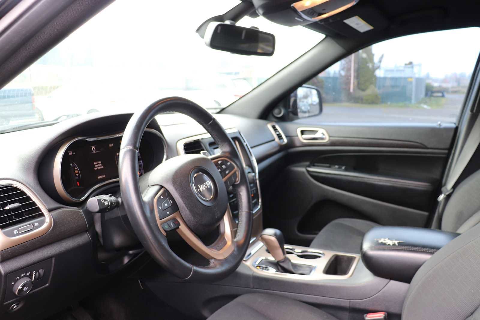 Thumbnail: 2016 Jeep Grand Cherokee - 10