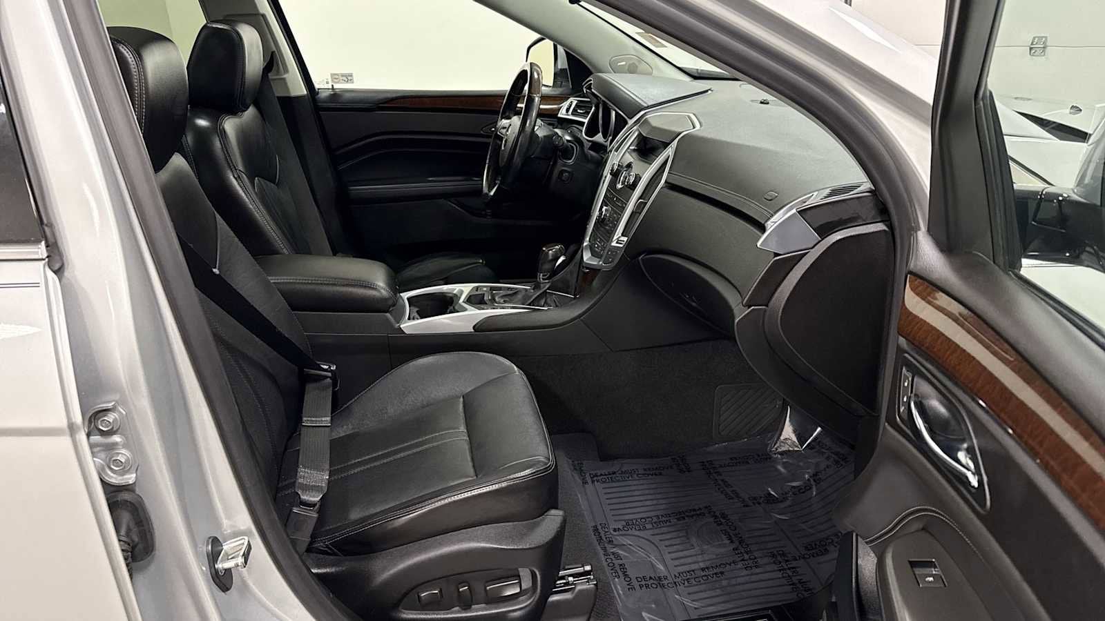 Thumbnail: 2012 Cadillac SRX - 30