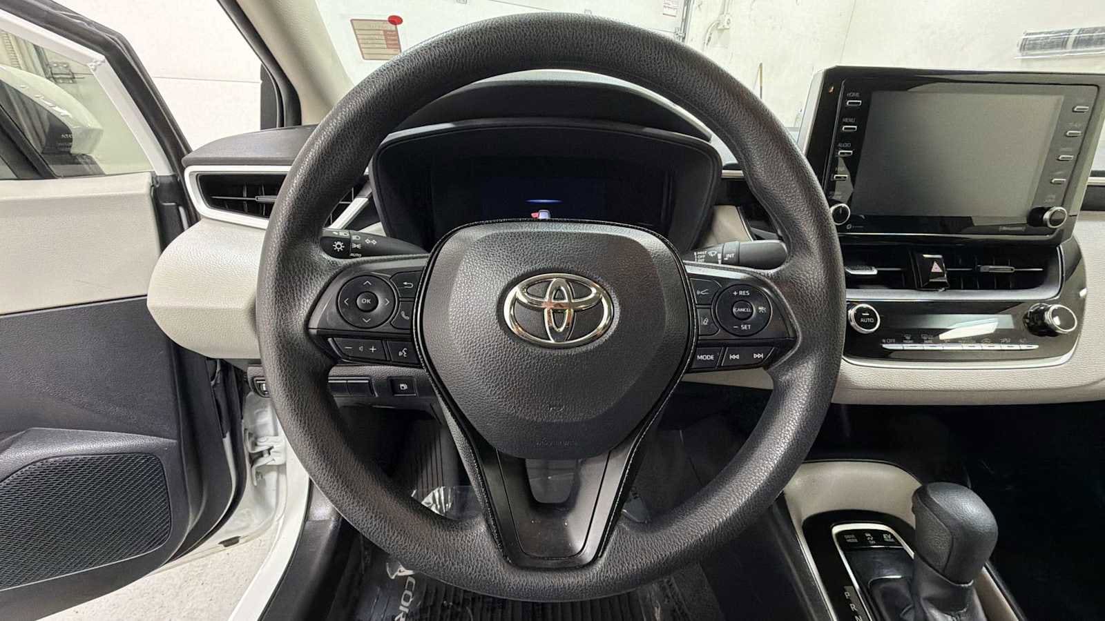 Thumbnail: 2021 Toyota Corolla - 16