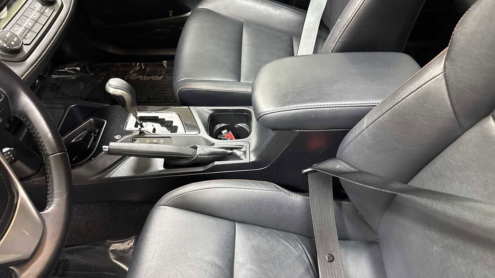 Thumbnail: 2017 Toyota RAV4 - 22