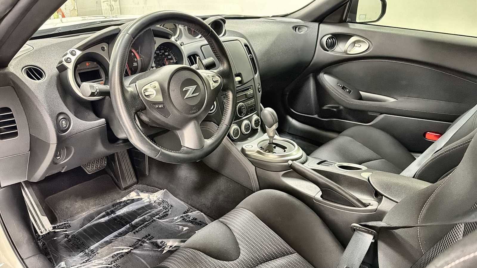 Thumbnail: 2014 Nissan Z - 12