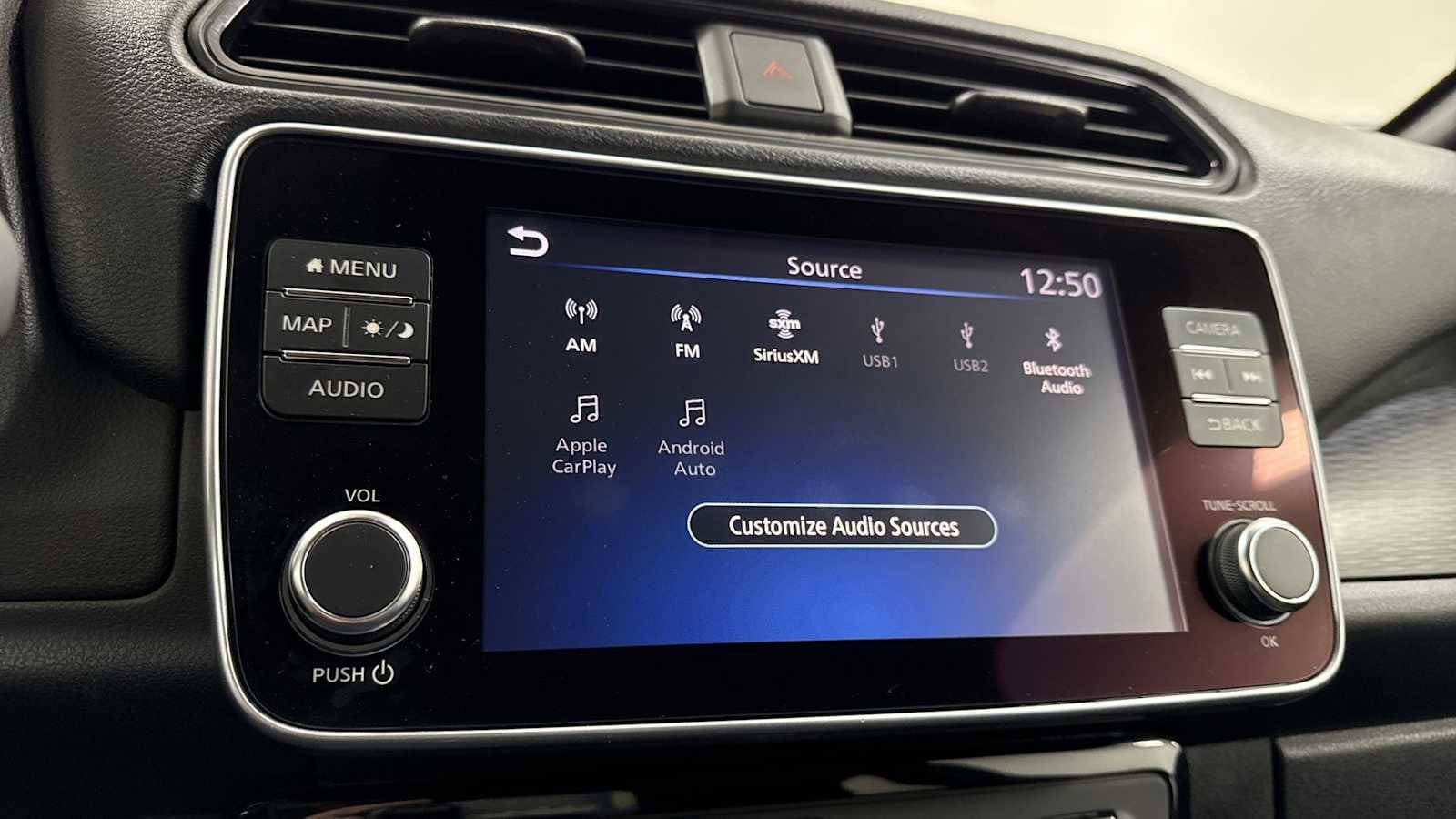 Thumbnail: 2021 Nissan Leaf - 18