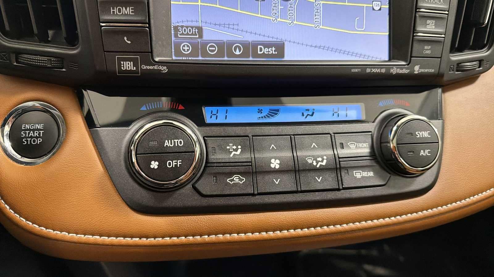 Thumbnail: 2018 Toyota RAV4 - 21