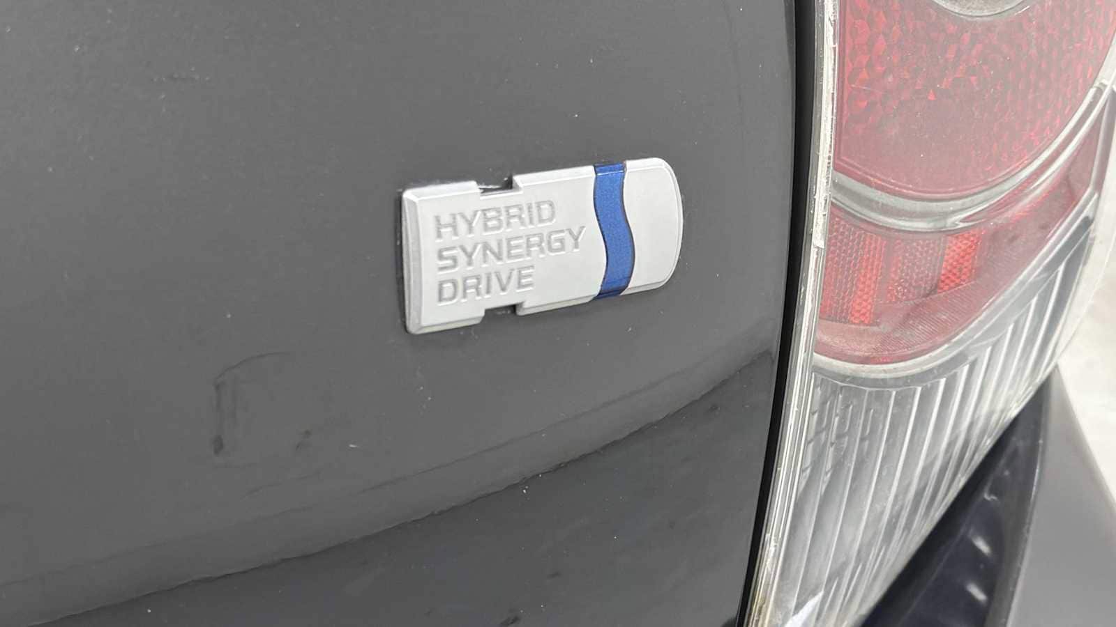 Thumbnail: 2014 Toyota Prius c - 26