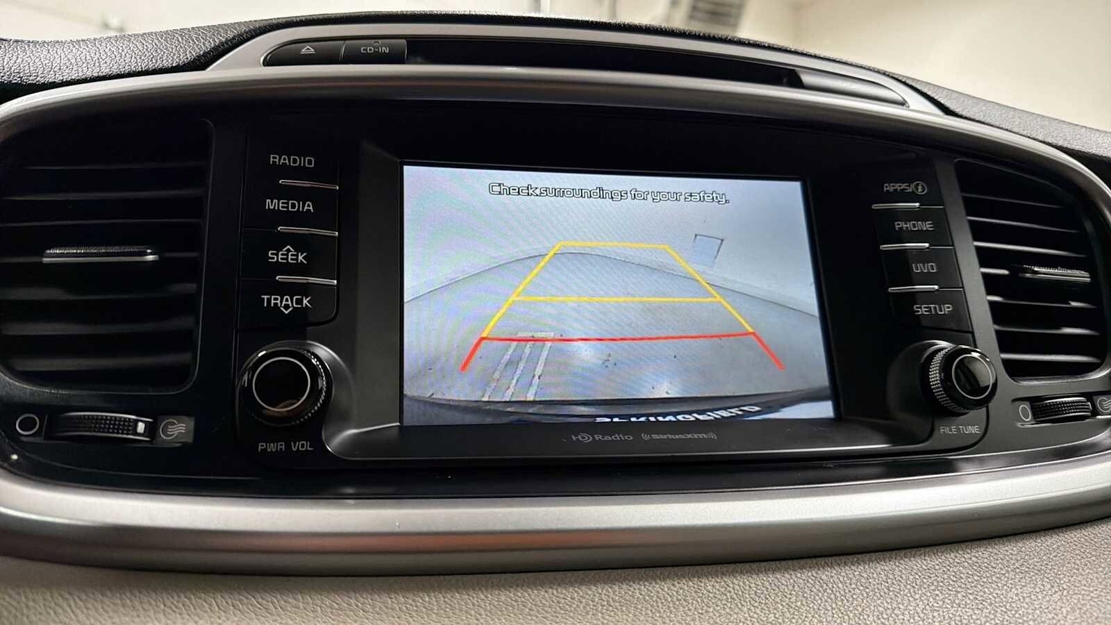 Thumbnail: 2017 Kia Sorento - 19