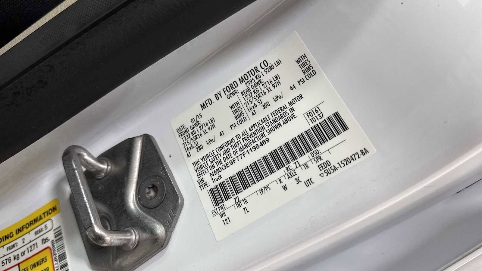 Thumbnail: 2015 Ford Transit Series - 11