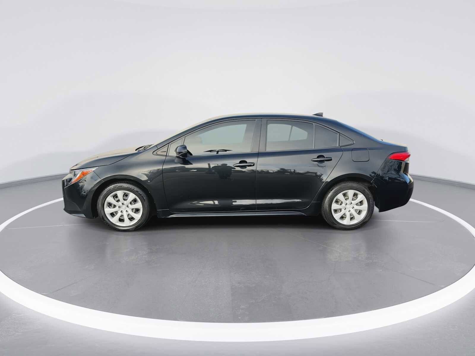 Thumbnail: 2022 Toyota Corolla - 5