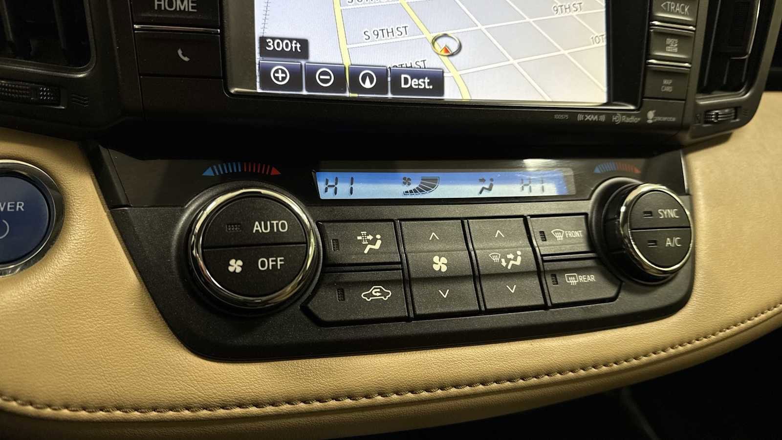 Thumbnail: 2017 Toyota RAV4 - 21