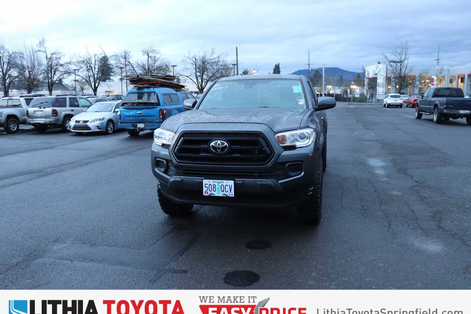 2023 Toyota Tacoma SR's photo