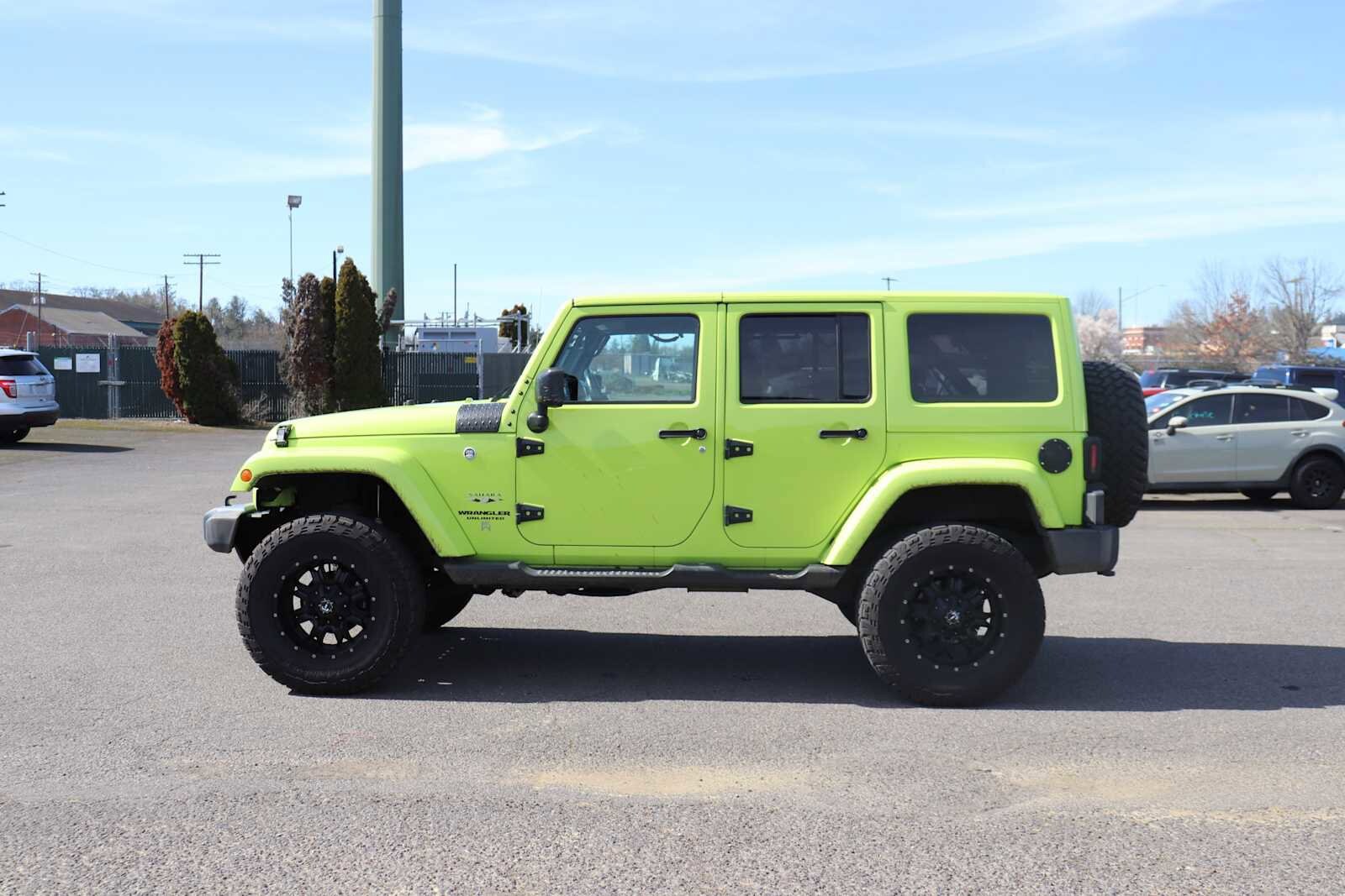 Thumbnail: 2016 Jeep Wrangler - 8