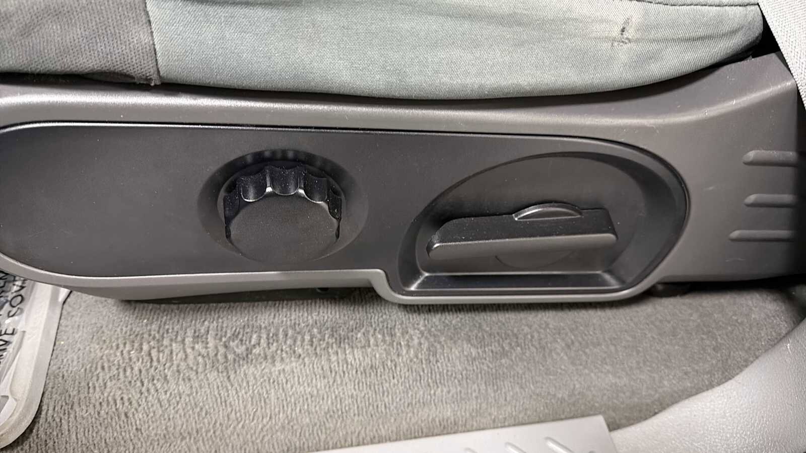 Thumbnail: 2007 Ford Econoline - 14