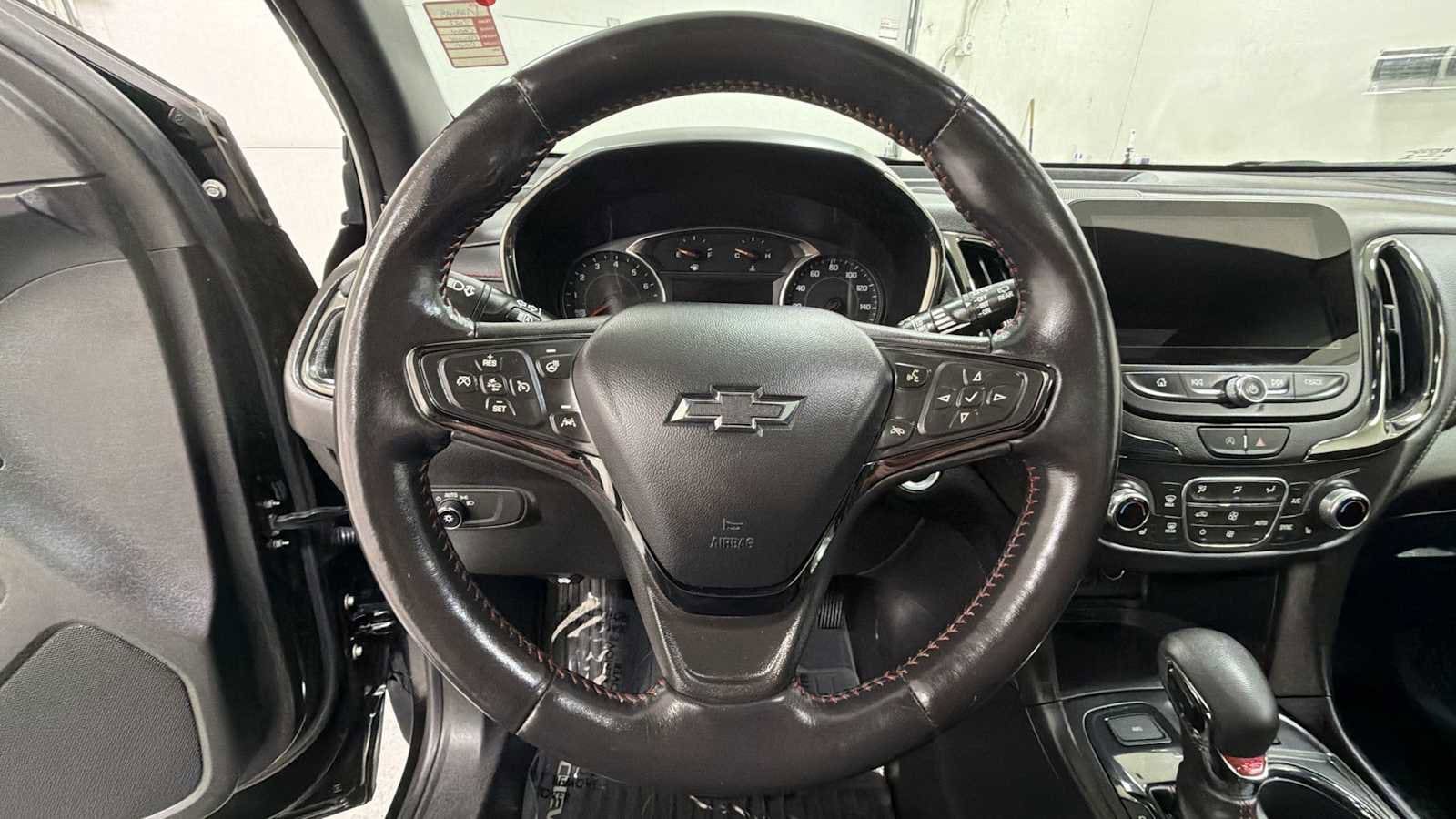 Thumbnail: 2022 Chevrolet Equinox - 16