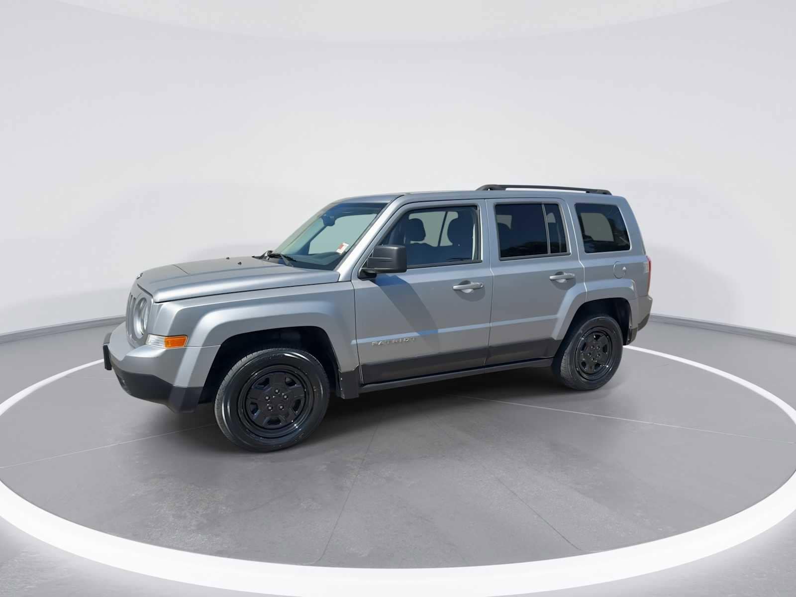 Thumbnail: 2016 Jeep Patriot - 4