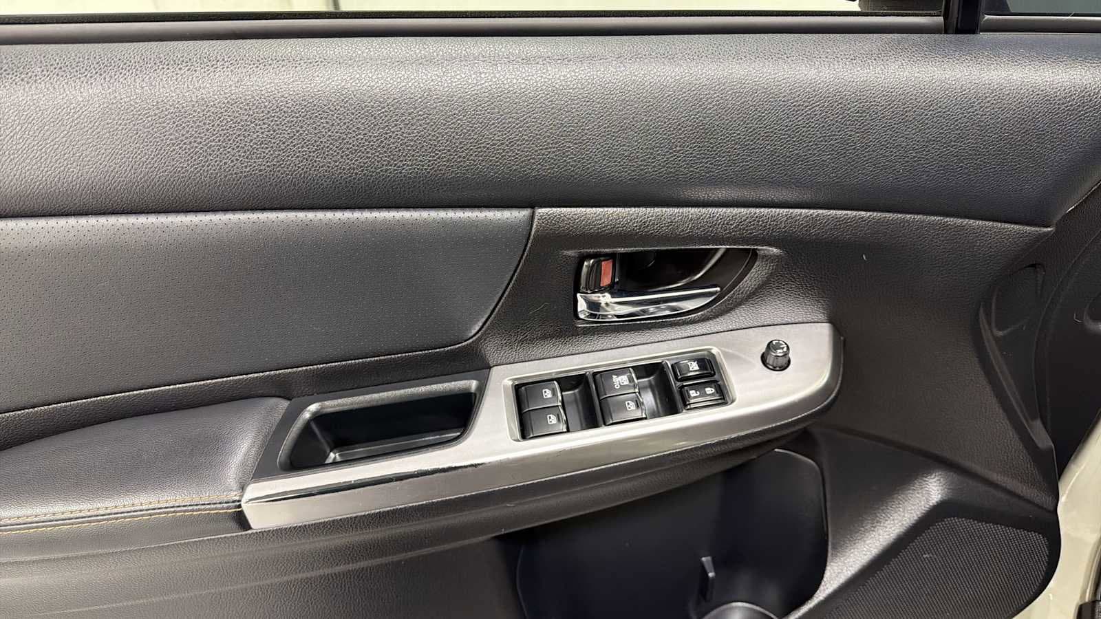 Thumbnail: 2017 Subaru Crosstrek - 15