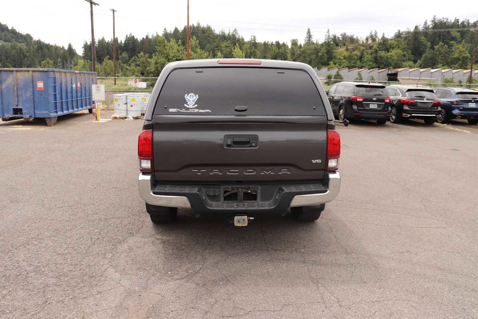 Thumbnail: 2018 Toyota Tacoma - 6