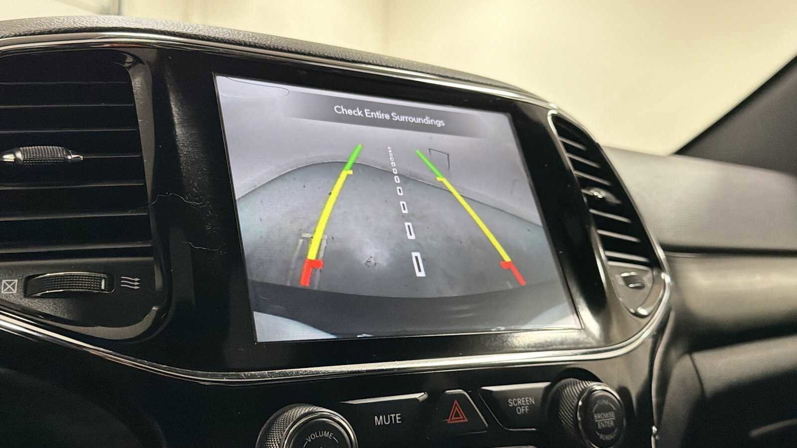 Thumbnail: 2020 Jeep Grand Cherokee - 19