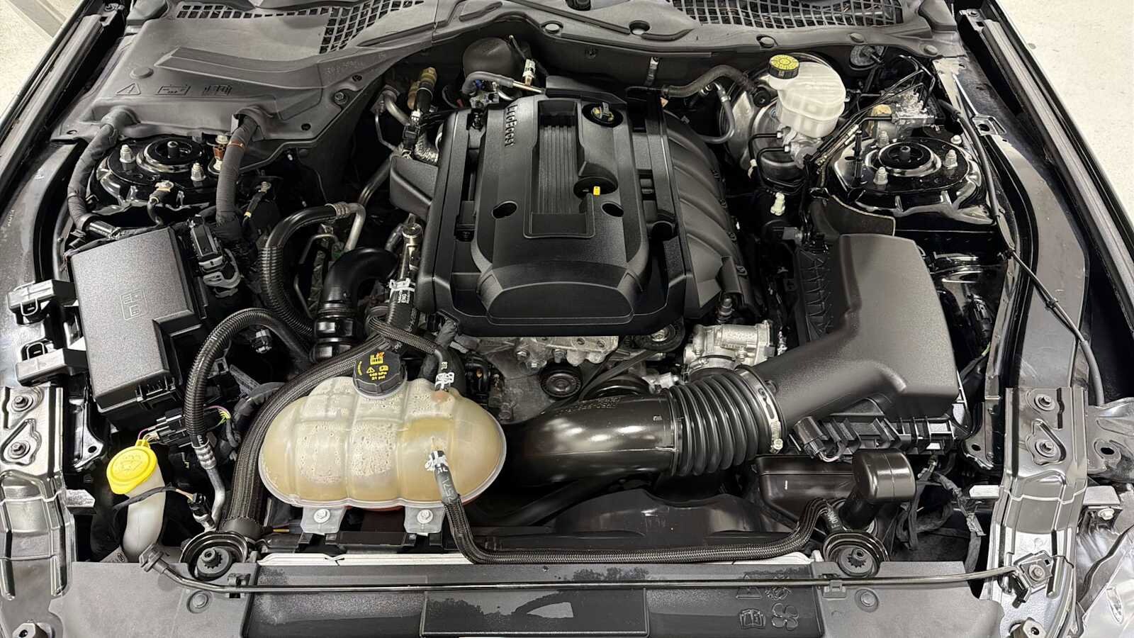 Thumbnail: 2018 Ford Mustang - 30