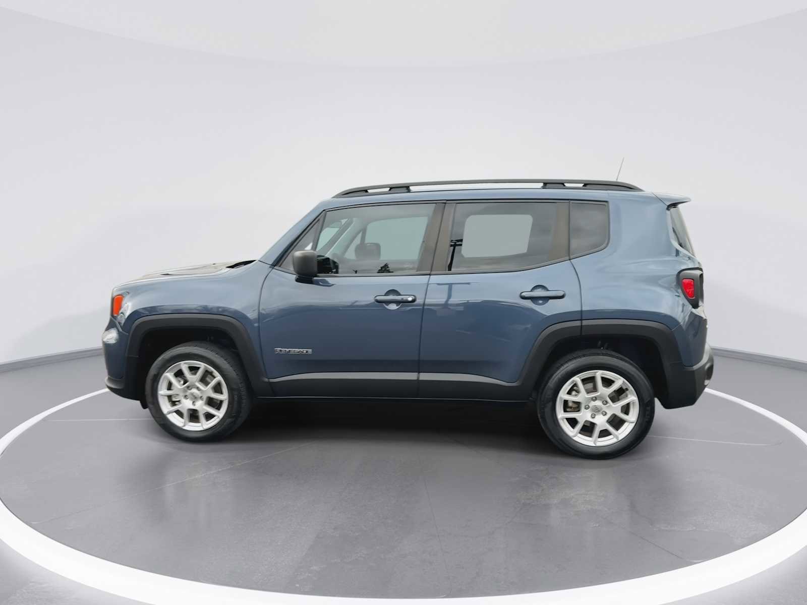 Thumbnail: 2022 Jeep Renegade - 5